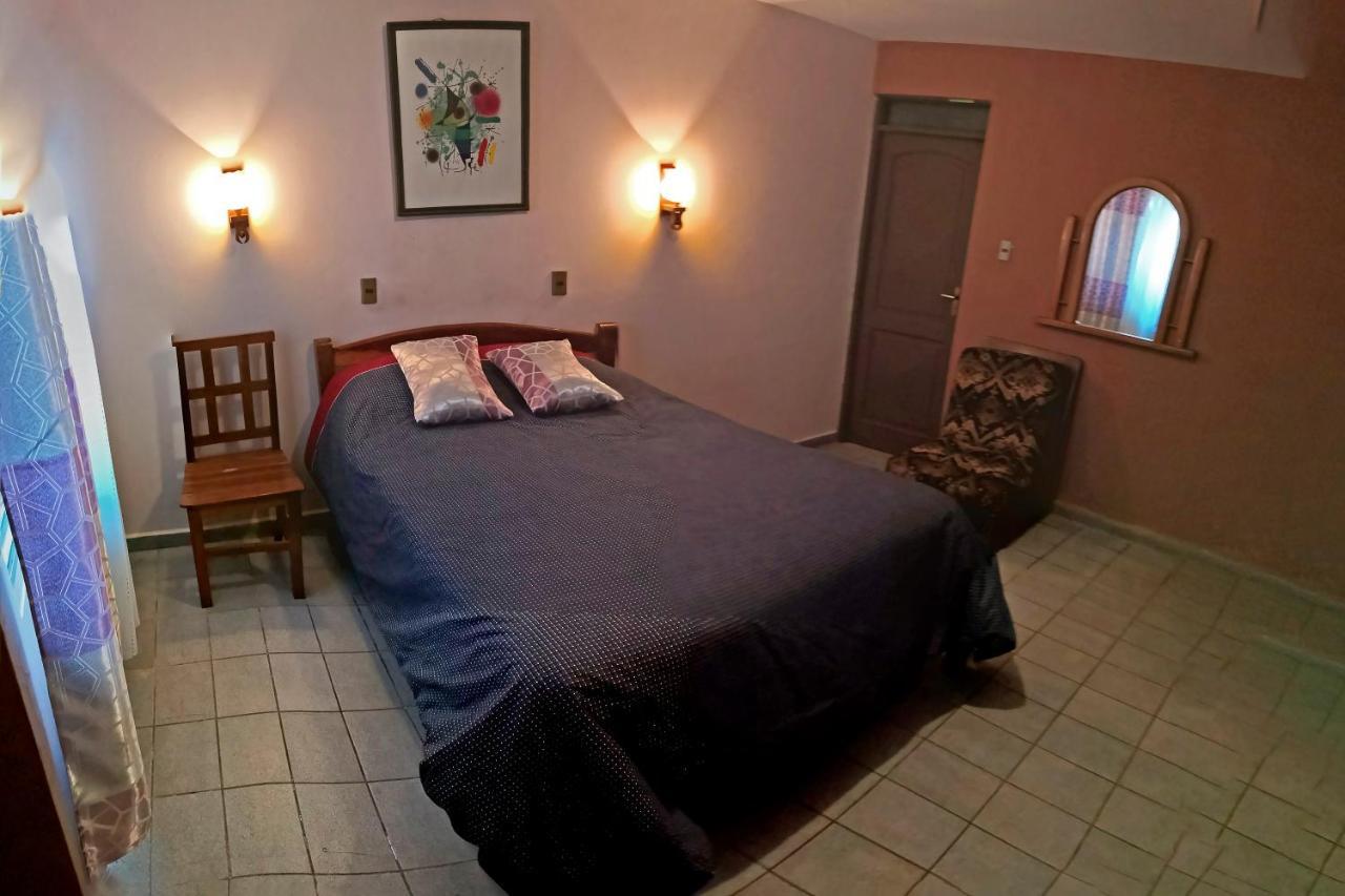コチャバンバ Casa Discreta Bed & Breakfast エクステリア 写真