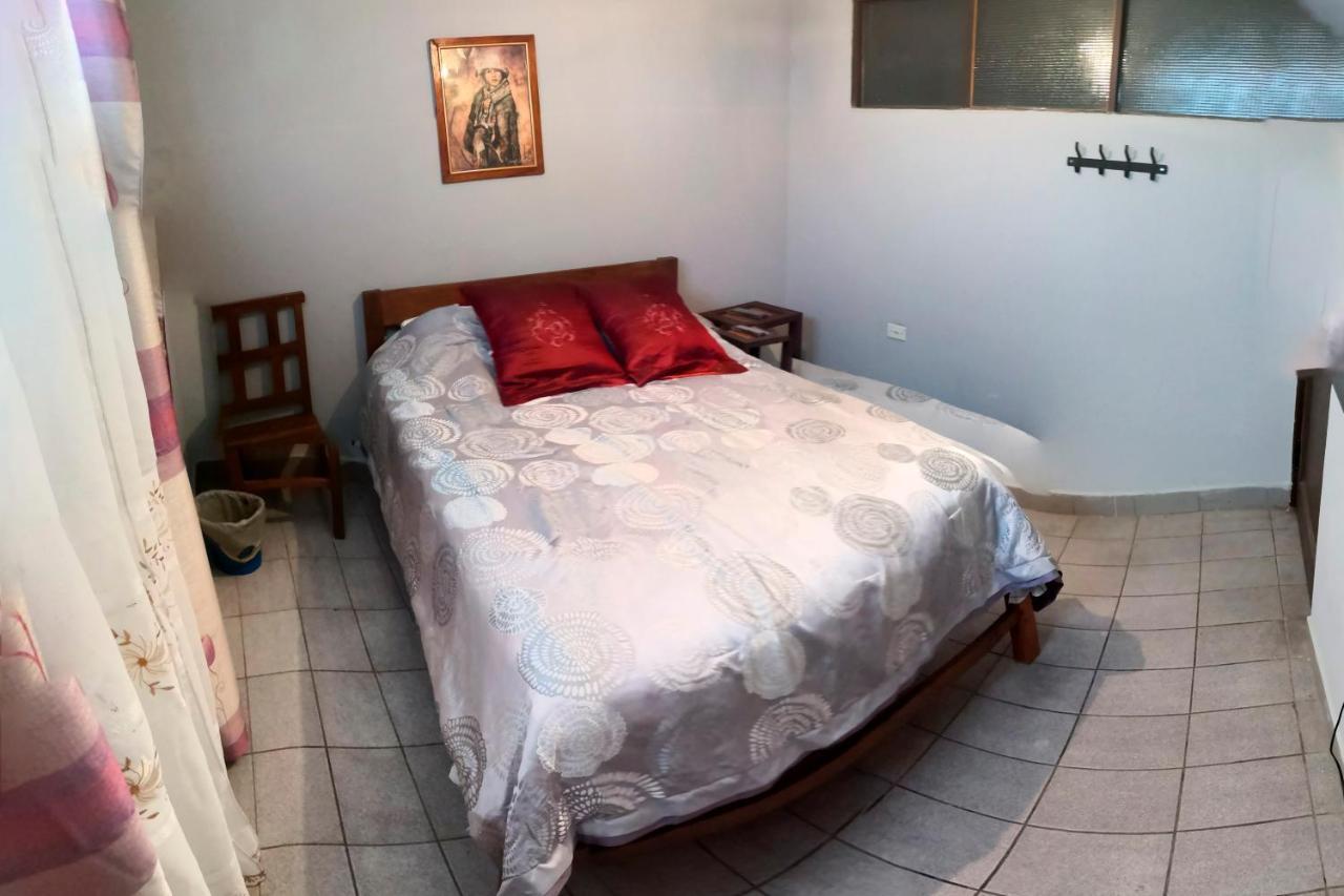 コチャバンバ Casa Discreta Bed & Breakfast エクステリア 写真